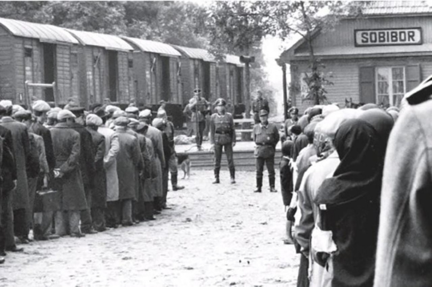 14 октября 1943 года. Восстание в нацистском лагере смерти Собибор. На свободу вырвалось более 300 узников.